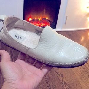Uggs women cream Leather mocasín